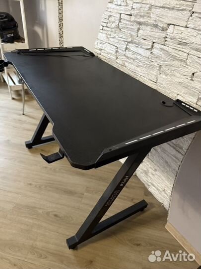 Компьютерный стол игровой бу