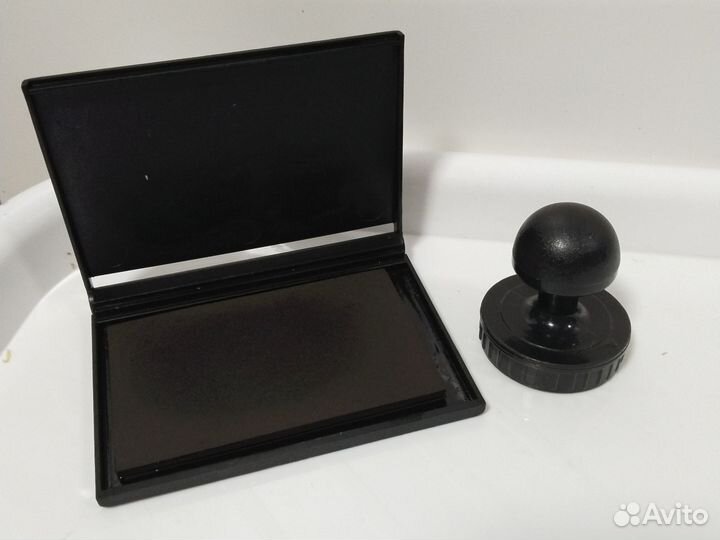 Штемпельная подушка и печать