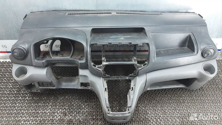 Панель приборов Nissan NV200