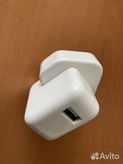 Адаптер Apple, британская вилка