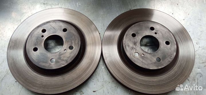 Передние тормозные диски Camry70