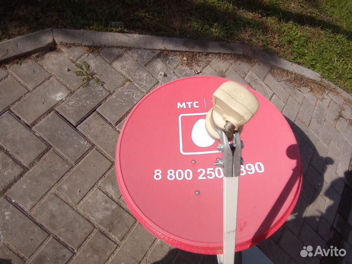 Спутниковая тарелка МТС с роутером