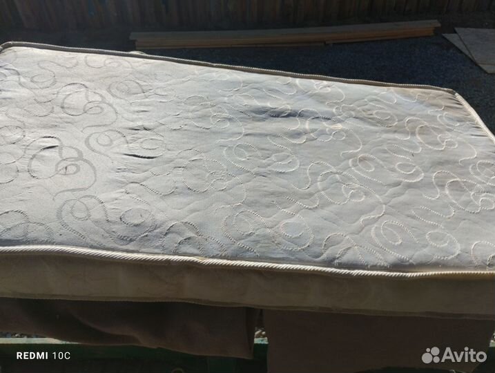 Отдам бесплатно детскую мебель