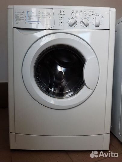 Узкая стиральная машина Indesit wiul83(CSI), 3.5кг