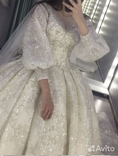 Свадебное платье