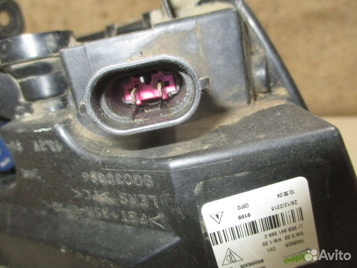 Фара противотуманная левая Porsche Macan (95B)