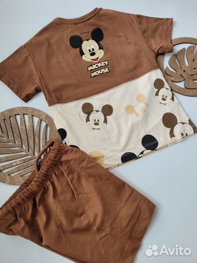 Костюм на мальчика Zara