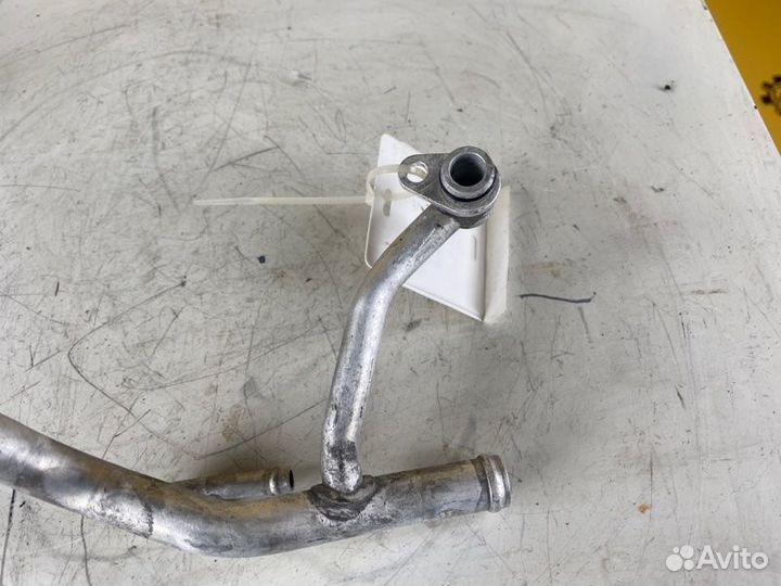 Трубка системы охлаждения Audi A8 D4 4.0 tfsi 2013