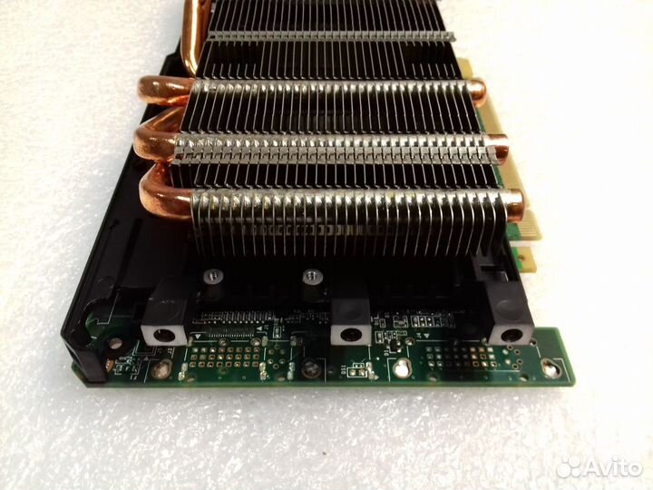 Карты Nvidia Tesla T10 и S2050