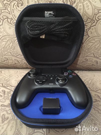 Геймпад Nacon PS4 Revolution Pro Controller 3