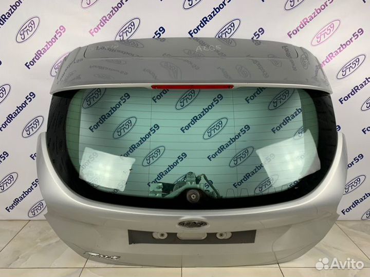 Крышка багажника Ford Focus 3 CB8 2015-2019
