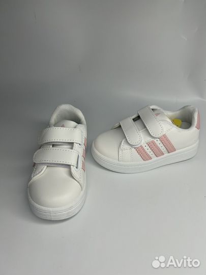 Кроссовки adidas для девочки 21 размер