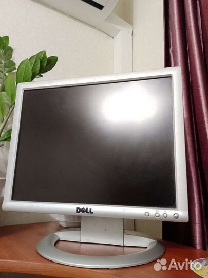 Монитор Dell для компьютера