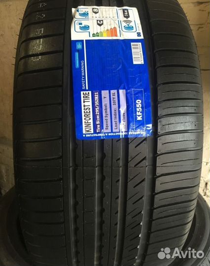 Kinforest KF550-UHP 295/35 R21 107Y