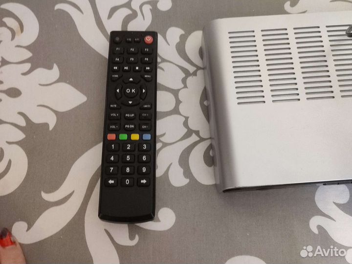 Тв приставка через интернет yuxing yx-6916a