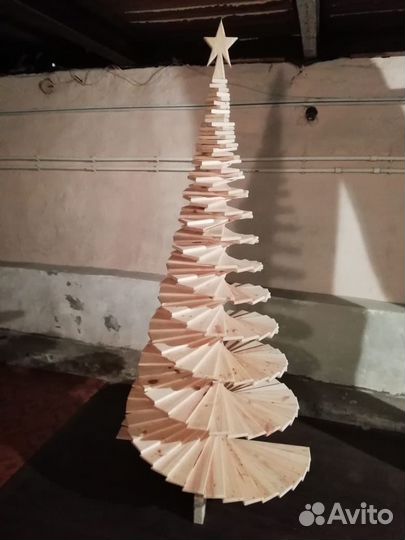 Елка новогодняя из дерева