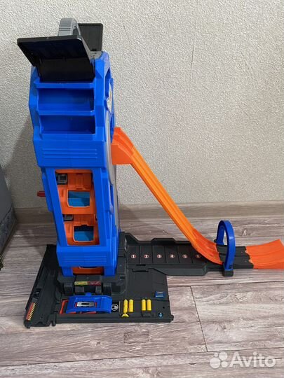 Парковка Трек Hot Wheels city mega garage ftb 68