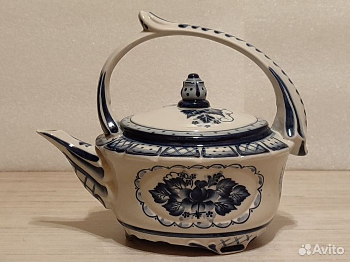Чайник заварочный. Фарфор. Гжель. Ручная роспись