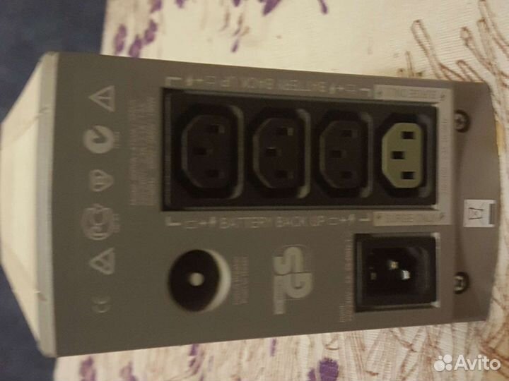 UPS бесперебойник APC back-UPS CS 500