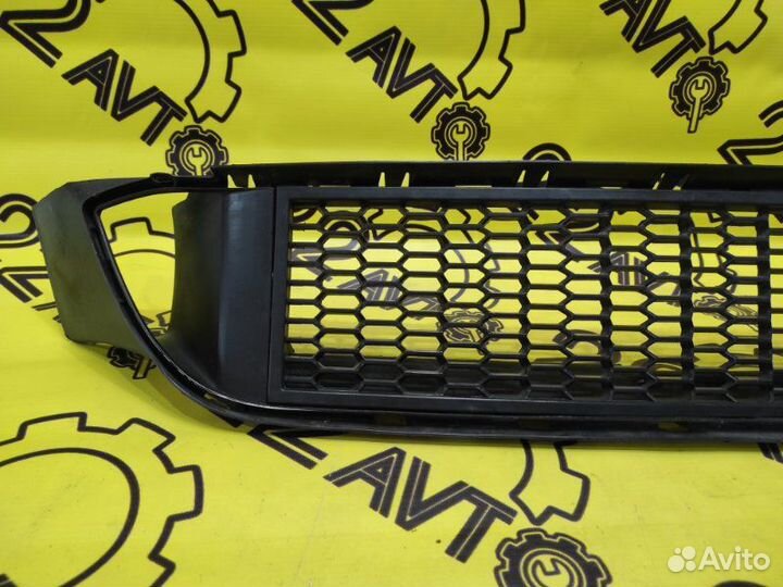 Решетка в бампер передняя Bmw 5-Series F10