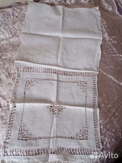 Накидки, наволочки, вышивки, скатерки,полотенце сс