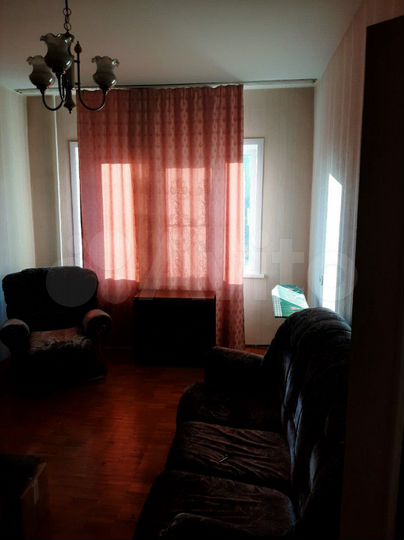 2-к. квартира, 42 м², 3/9 эт.