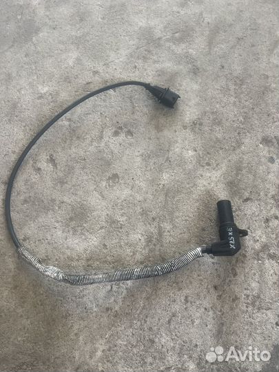 Датчик коленвала 90492061 Opel