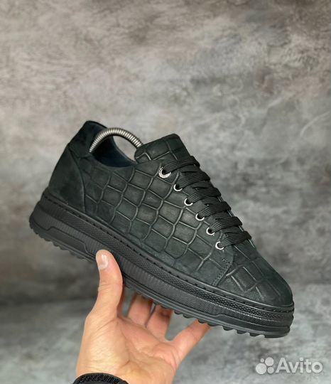 Кроссовки кожа мужские 38 39 40 41 42