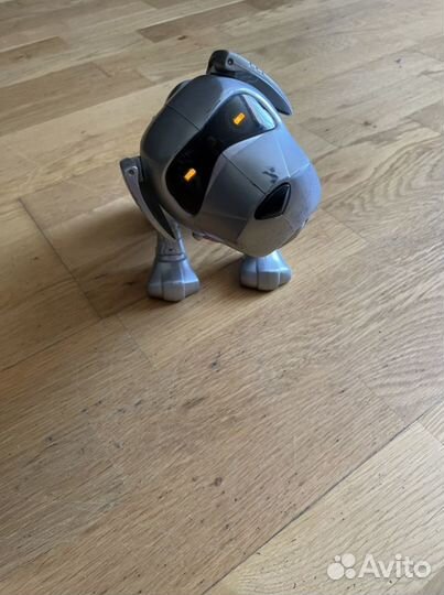 Интерактивная собака-робот Tekno