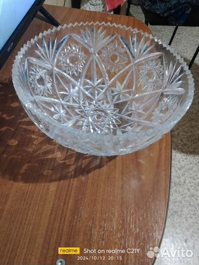 Хрустальная ваза