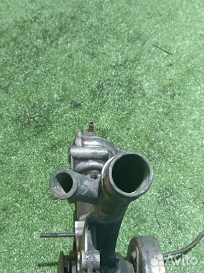 Помпа Mercedes m102