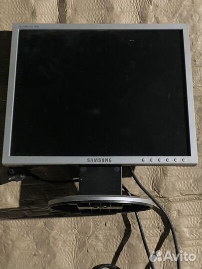 Монитор Samsung