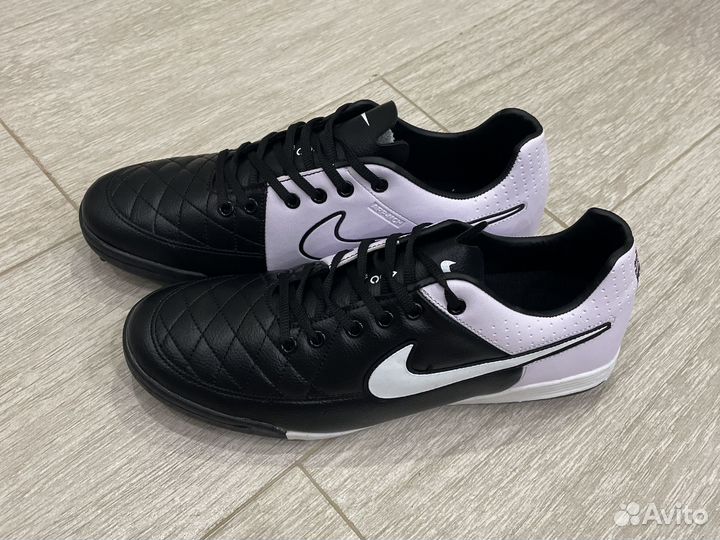 Сороконожки Nike Tiempo 41/42 размеры