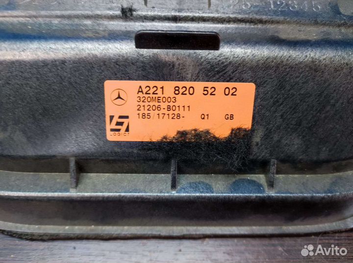 Сабвуфер Mercedes W221