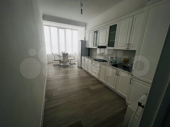 3-к. квартира, 88 м², 6/14 эт.