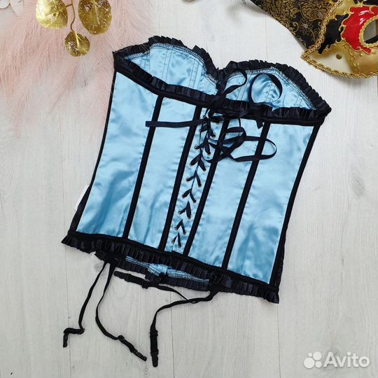Корсет с черными вставками