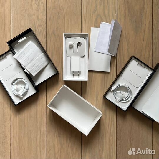 Apple (зарядка, коробка, документы, чеки)