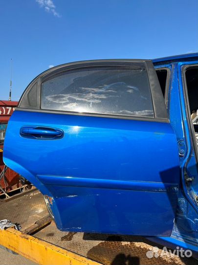 Дверь боковая задняя правая Chevrolet Lacetti J200