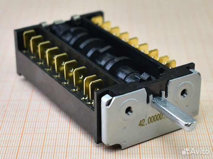 Переключатель 42.00000.042