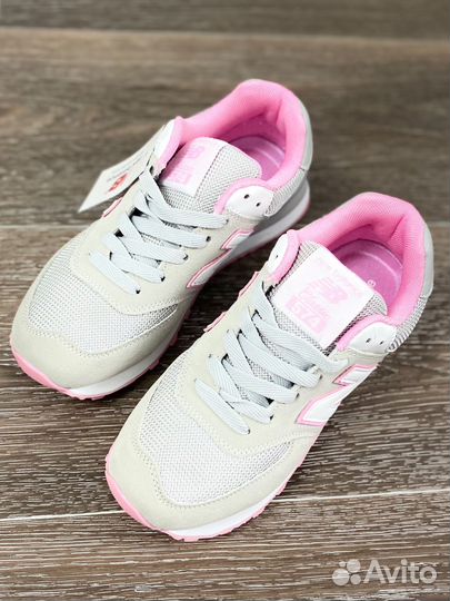Кроссовки женские new balance