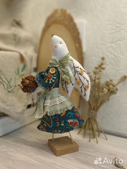 Зайчик из ткани. Статуэтка ручной работы