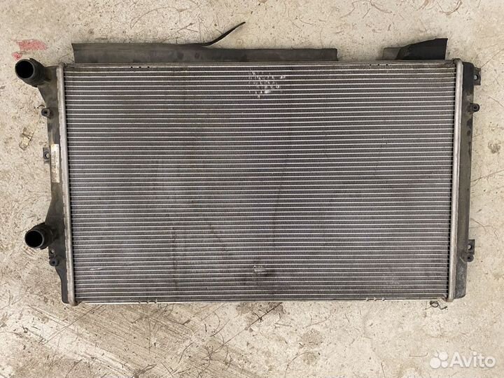 Радиатор основной Jetta