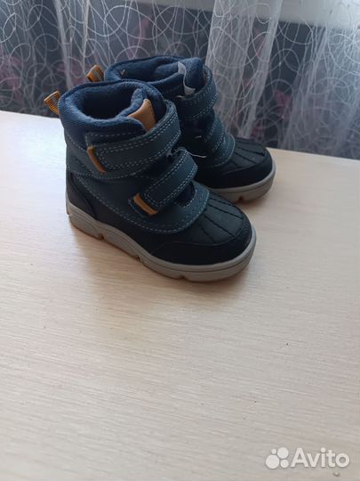 Ботинки демисезонные на мальчика 21