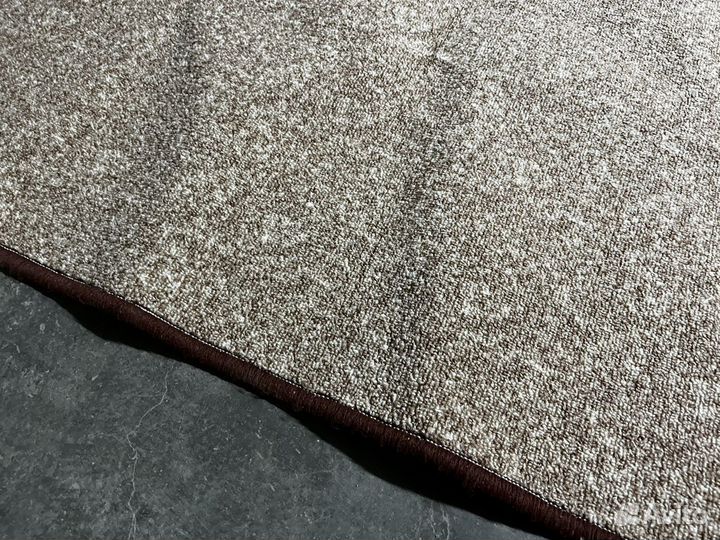 Ковер напольный