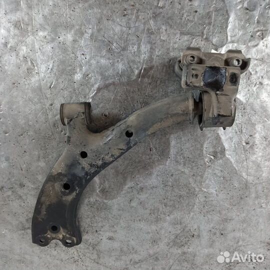 Рычаг подвески передний левый Honda Cr-V 3