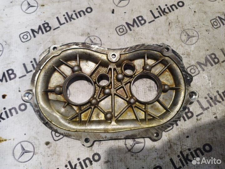 Крышка гбц правая Mercedes S-Class W221