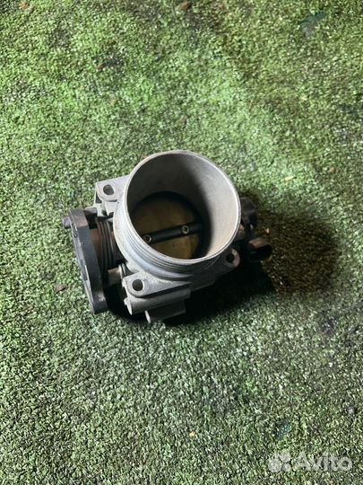 Дроссельная заслонка Volvo S40 1.6