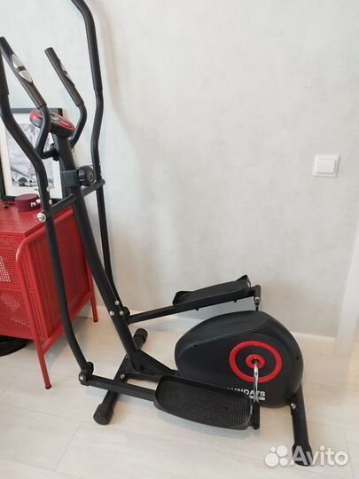 Эллиптический тренажер в отличном состоянии
