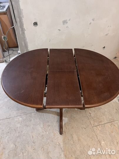 Кухонный стол