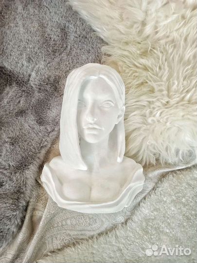 Бюст кашпо